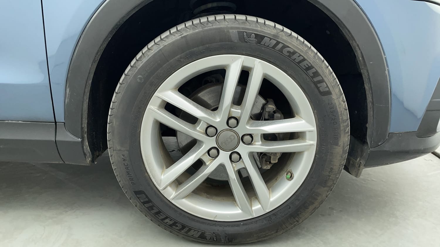 Used 2018 Audi Q3 30 TFSI Premium Petrol Automatic tyres RIGHT FRONT TYRE RIM VIEW