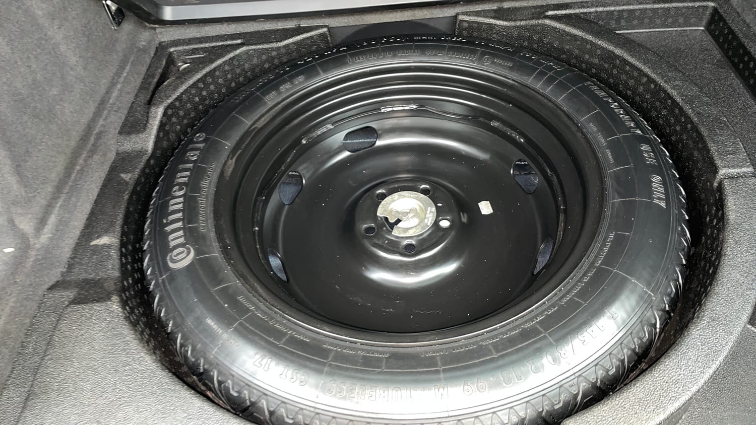 Used 2018 Audi Q3 30 TFSI Premium Petrol Automatic tyres SPARE TYRE VIEW