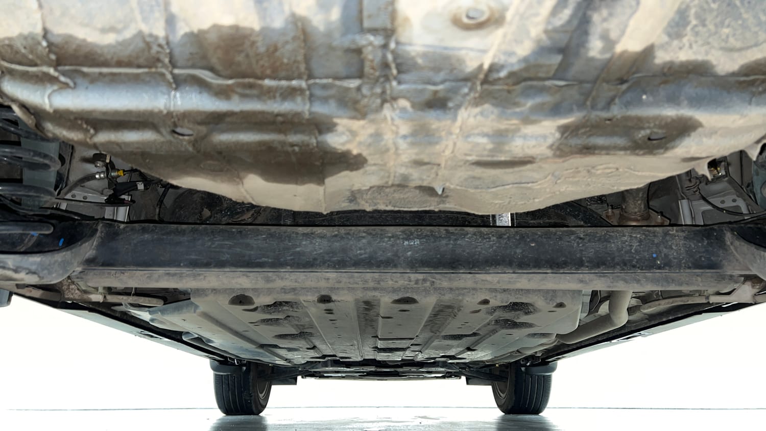 Used 2024 Honda Elevate ZX MT Petrol Manual extra REAR UNDERBODY VIEW (TAKEN FROM REAR)