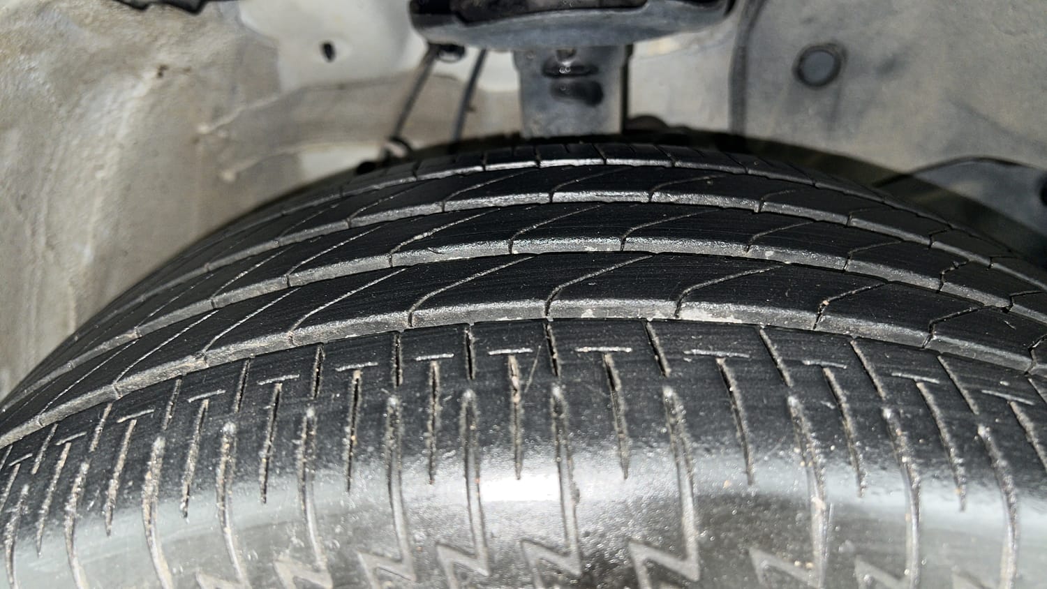 Used 2024 Honda Elevate ZX MT Petrol Manual tyres RIGHT FRONT TYRE TREAD VIEW