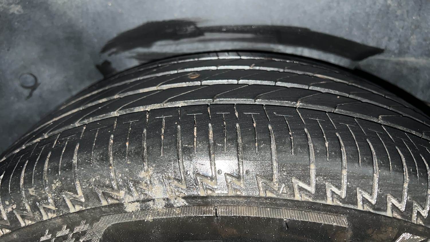 Used 2024 Honda Elevate ZX MT Petrol Manual tyres LEFT REAR TYRE TREAD VIEW