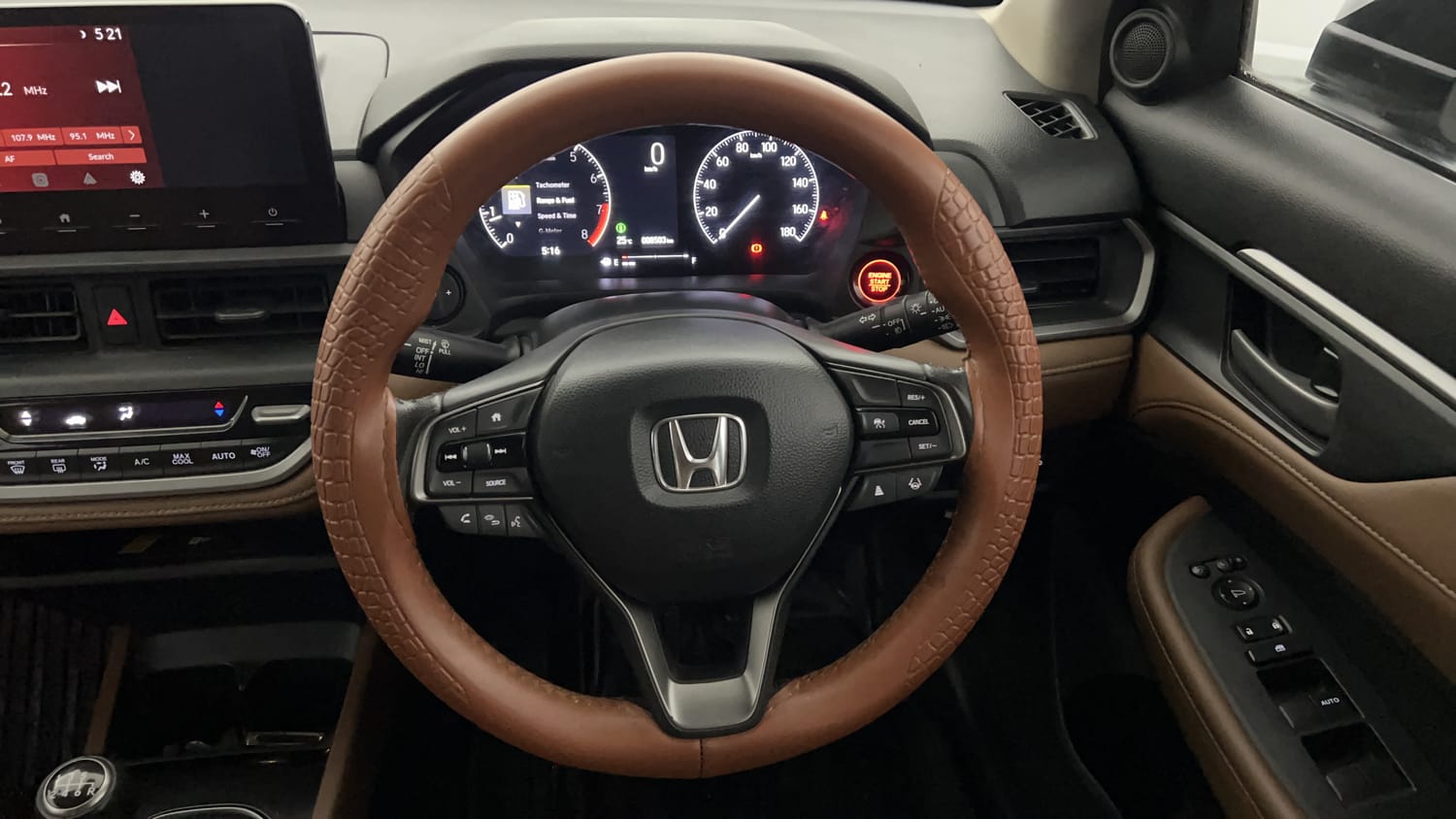 Used 2024 Honda Elevate ZX MT Petrol Manual interior STEERING VIEW