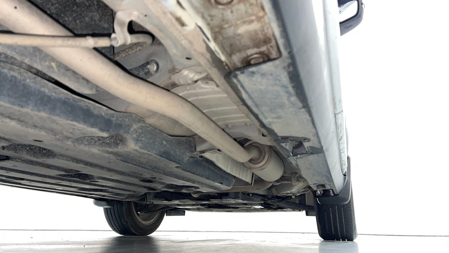 Used 2024 Honda Elevate ZX MT Petrol Manual extra REAR RIGHT UNDERBODY VIEW