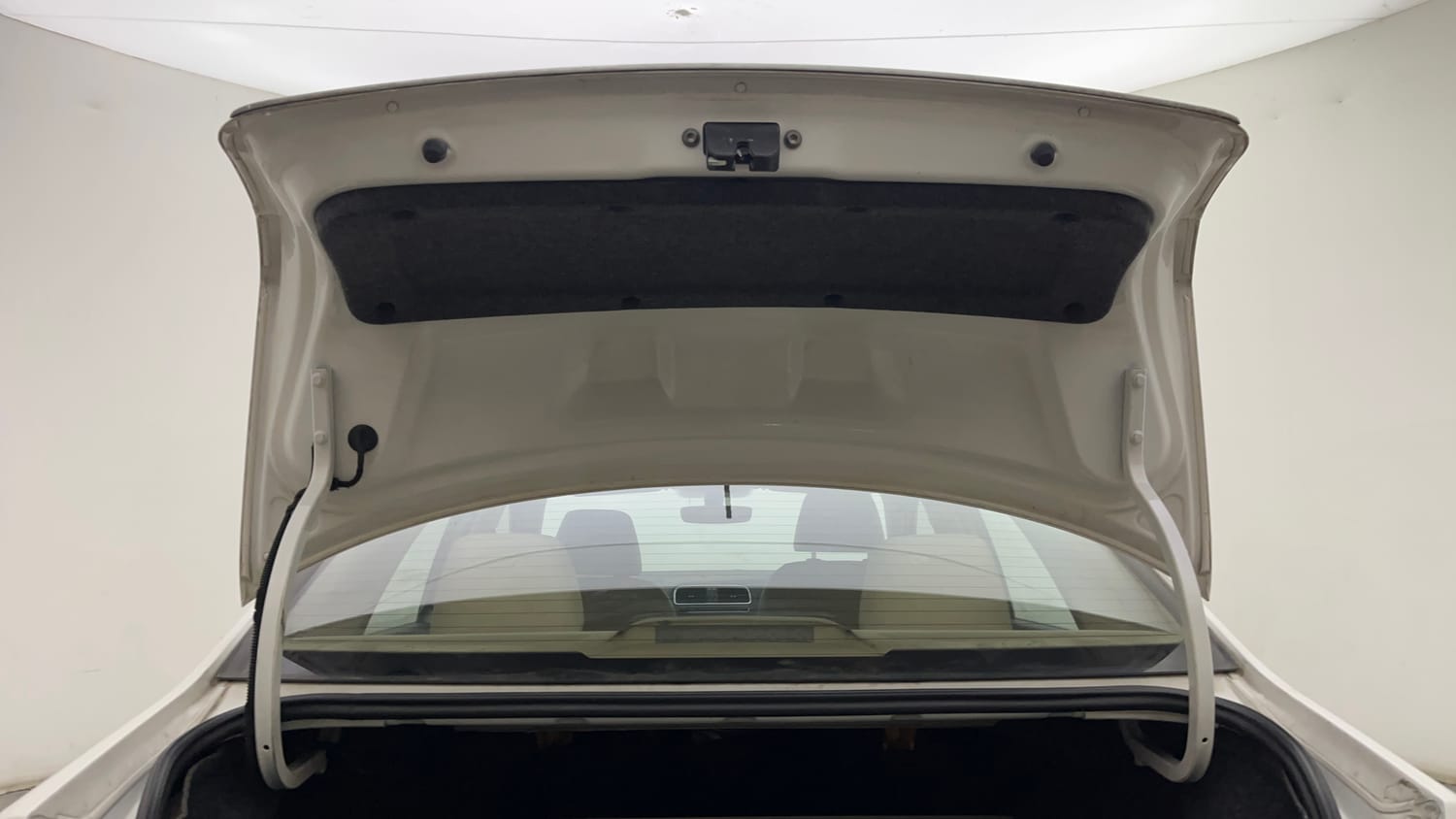 Used 2018 Skoda Rapid Style 1.5 TDI AT Diesel Automatic interior DICKY DOOR OPEN VIEW