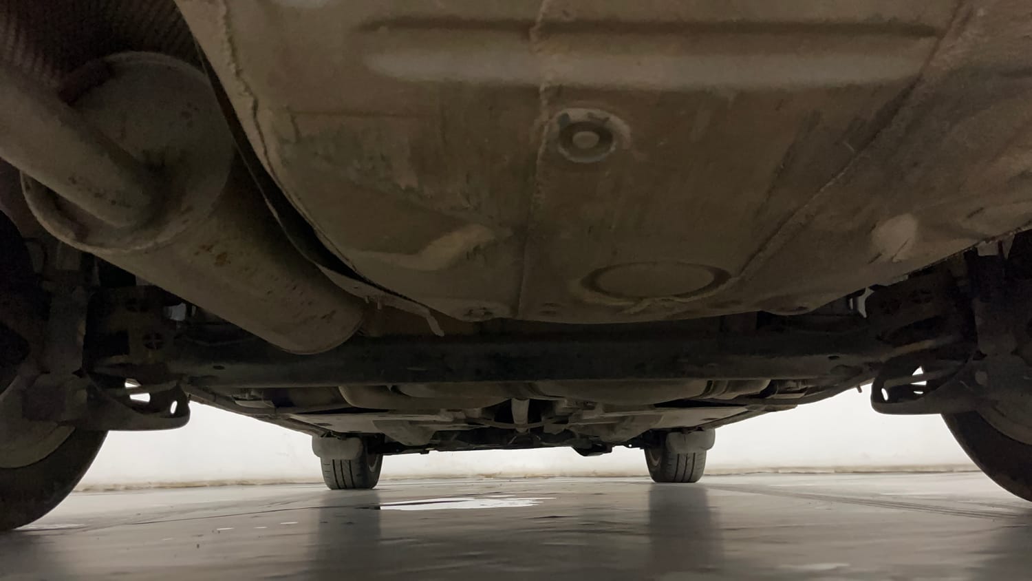 Used 2018 Skoda Rapid Style 1.5 TDI AT Diesel Automatic extra REAR UNDERBODY VIEW (TAKEN FROM REAR)