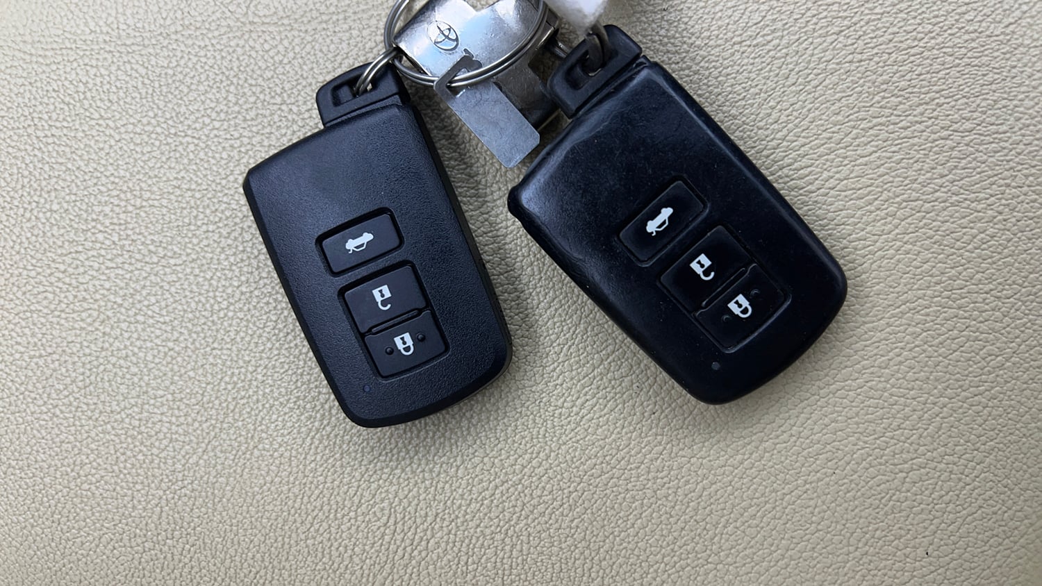 Used 2019 Toyota Corolla Altis VL CVT Petrol Petrol Automatic extra CAR KEY VIEW