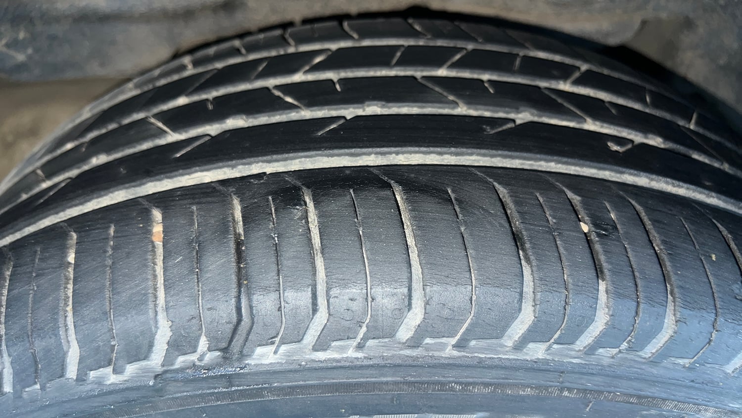 Used 2019 Toyota Corolla Altis VL CVT Petrol Petrol Automatic tyres RIGHT REAR TYRE TREAD VIEW