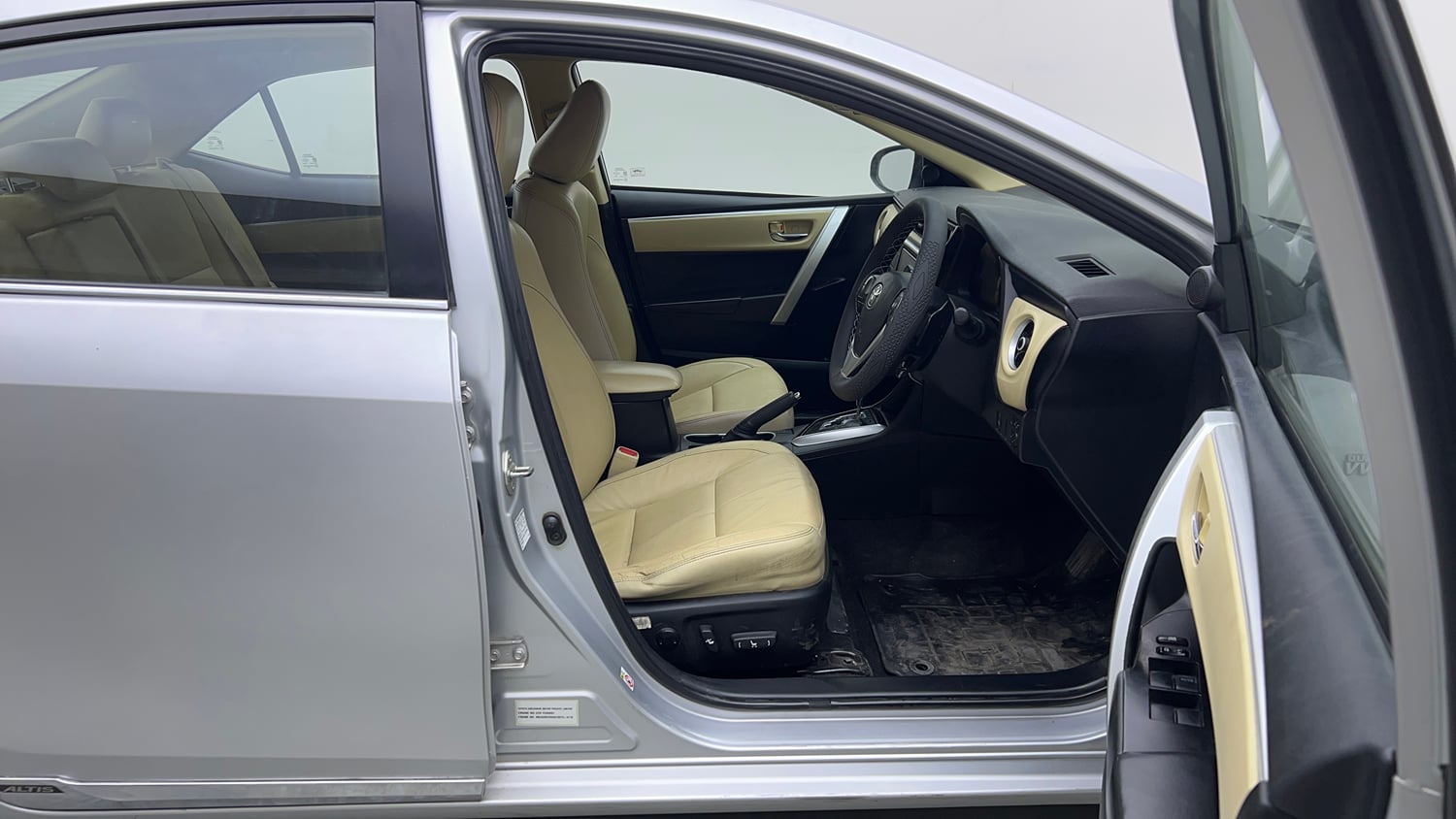 Used 2019 Toyota Corolla Altis VL CVT Petrol Petrol Automatic interior RIGHT SIDE FRONT DOOR CABIN VIEW