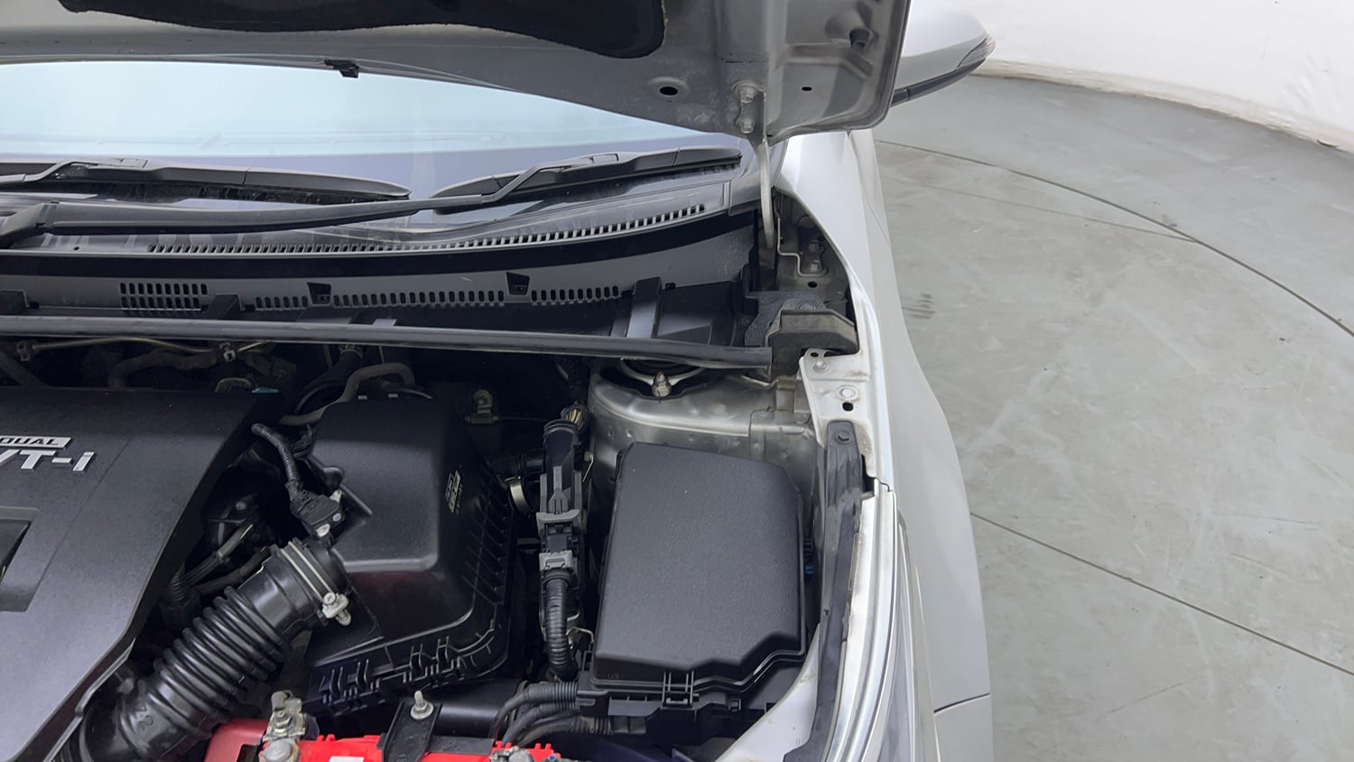 Used 2019 Toyota Corolla Altis VL CVT Petrol Petrol Automatic engine ENGINE LEFT SIDE HINGE & APRON VIEW