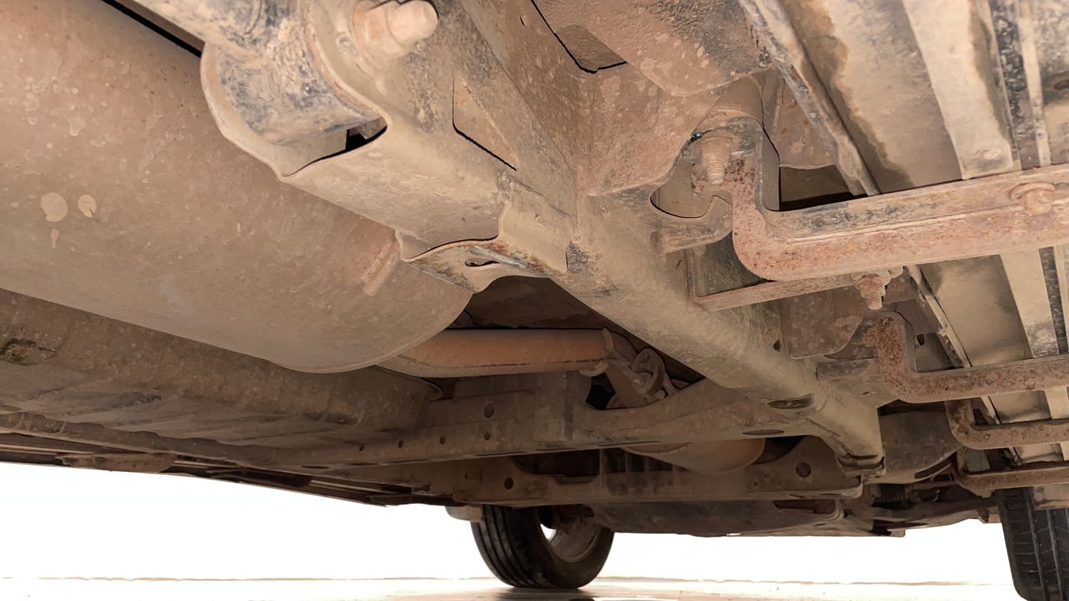 Used 2017 Tata Hexa XTA 4x2 6 STR Diesel Automatic extra REAR RIGHT UNDERBODY VIEW