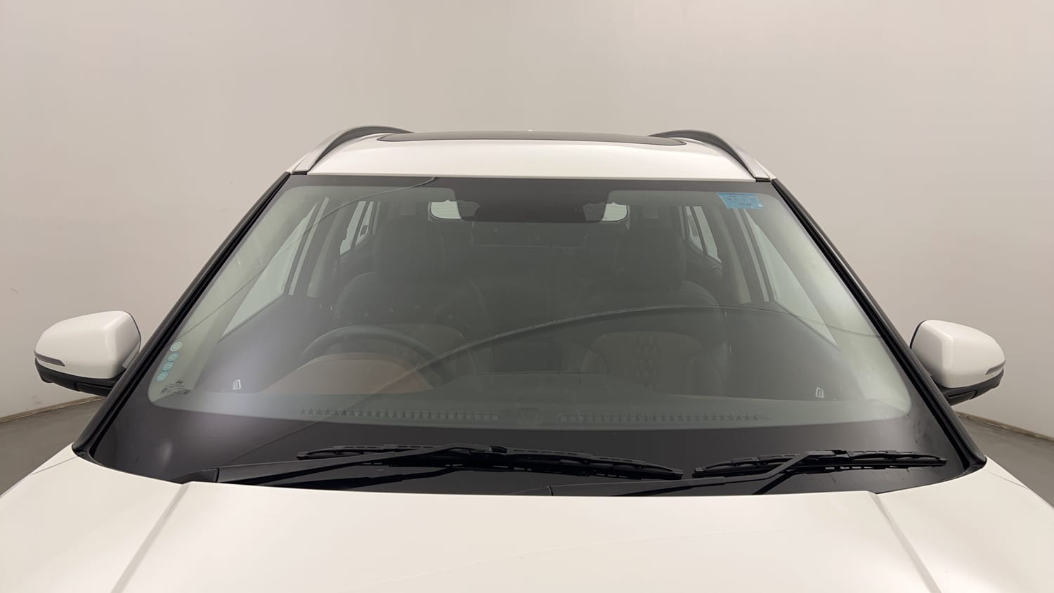Used 2022 Hyundai Alcazar Platinum 7 STR 2.0 Petrol Petrol Manual exterior FRONT WINDSHIELD VIEW