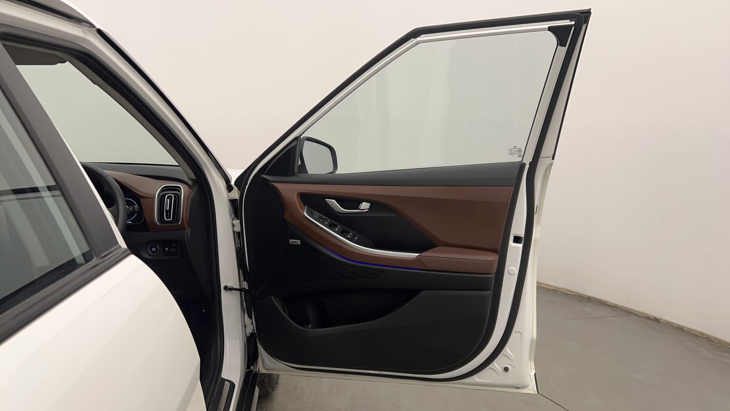 Used 2022 Hyundai Alcazar Platinum 7 STR 2.0 Petrol Petrol Manual interior RIGHT FRONT DOOR OPEN VIEW