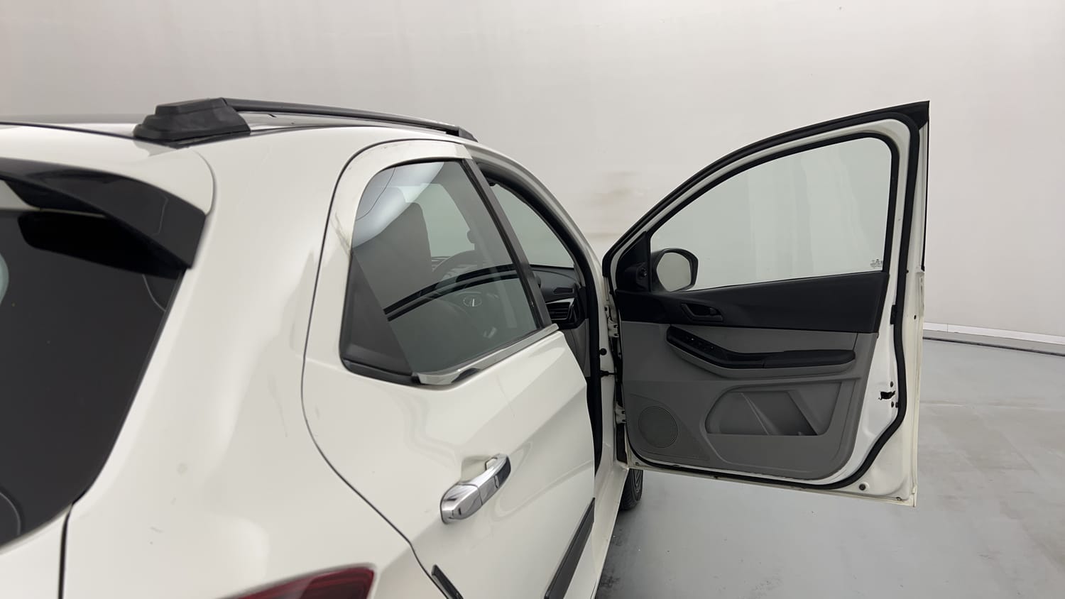 Used 2023 Tata Tiago XT Petrol Manual interior RIGHT FRONT DOOR OPEN VIEW