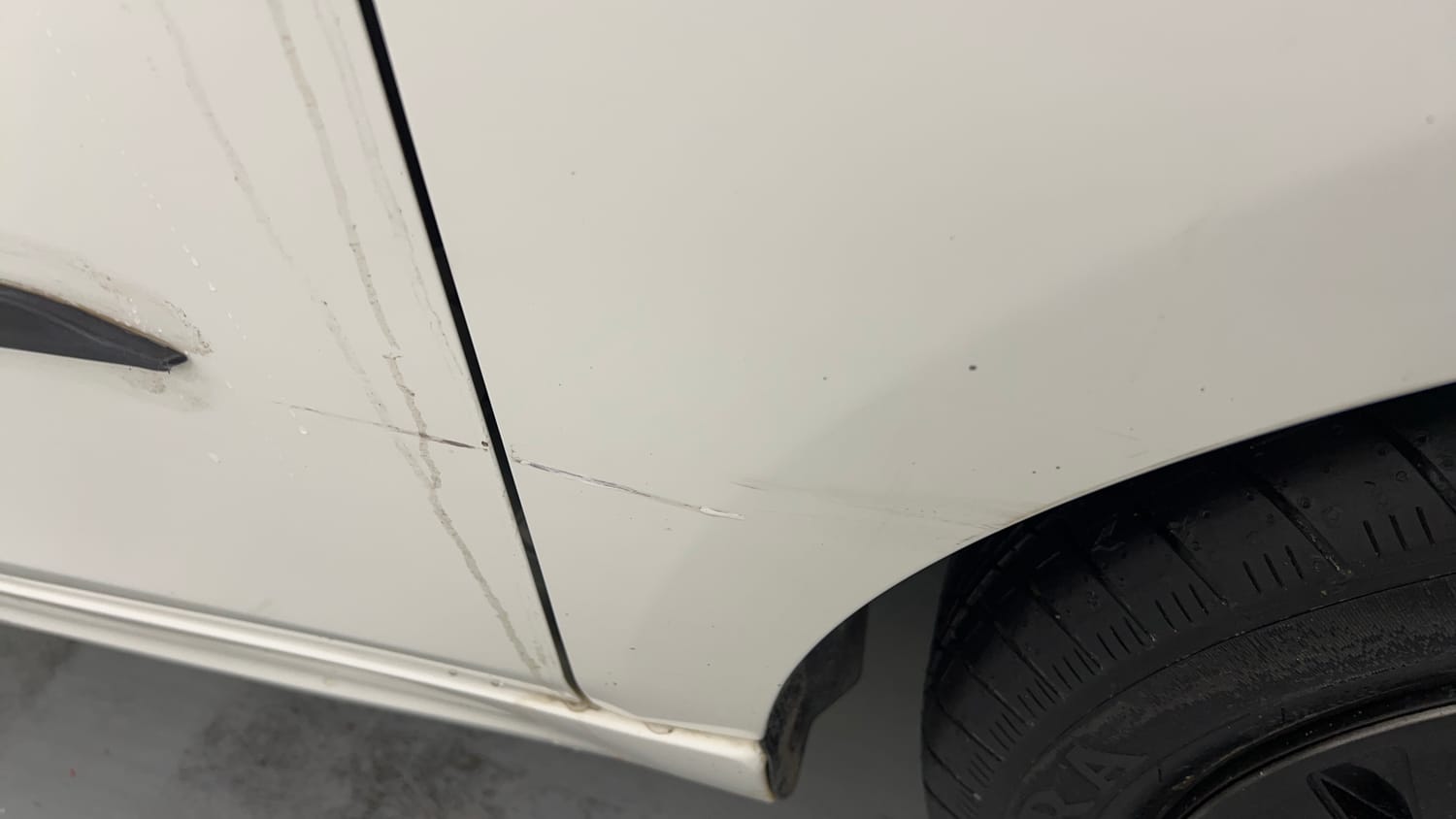 Used 2023 Tata Tiago XT Petrol Manual dents MINOR SCRATCH