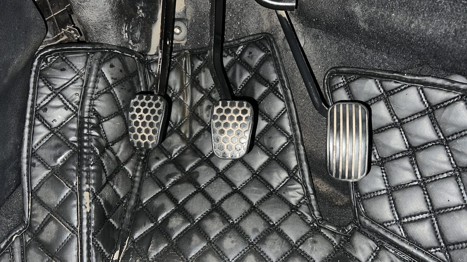 Used 2023 Tata Tiago XT Petrol Manual interior PEDALS VIEW