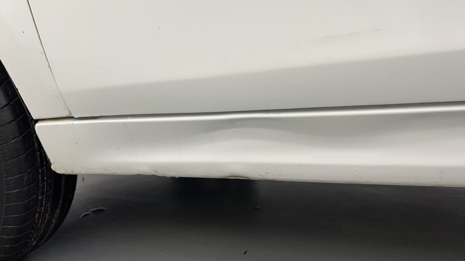 Used 2023 Tata Tiago XT Petrol Manual dents MINOR DENT