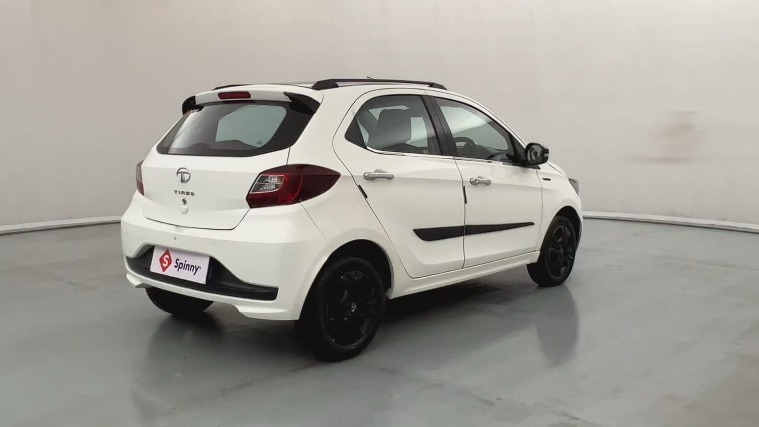 Used 2023 Tata Tiago XT Petrol Manual exterior RIGHT REAR CORNER VIEW