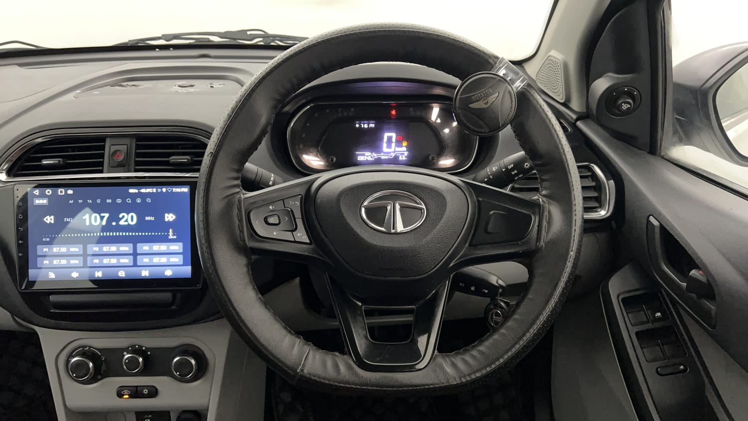 Used 2023 Tata Tiago XT Petrol Manual interior STEERING VIEW