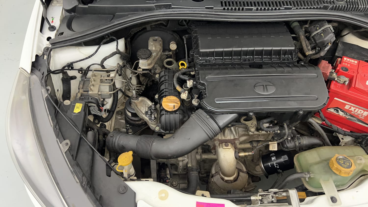 Used 2023 Tata Tiago XT Petrol Manual engine ENGINE RIGHT SIDE VIEW
