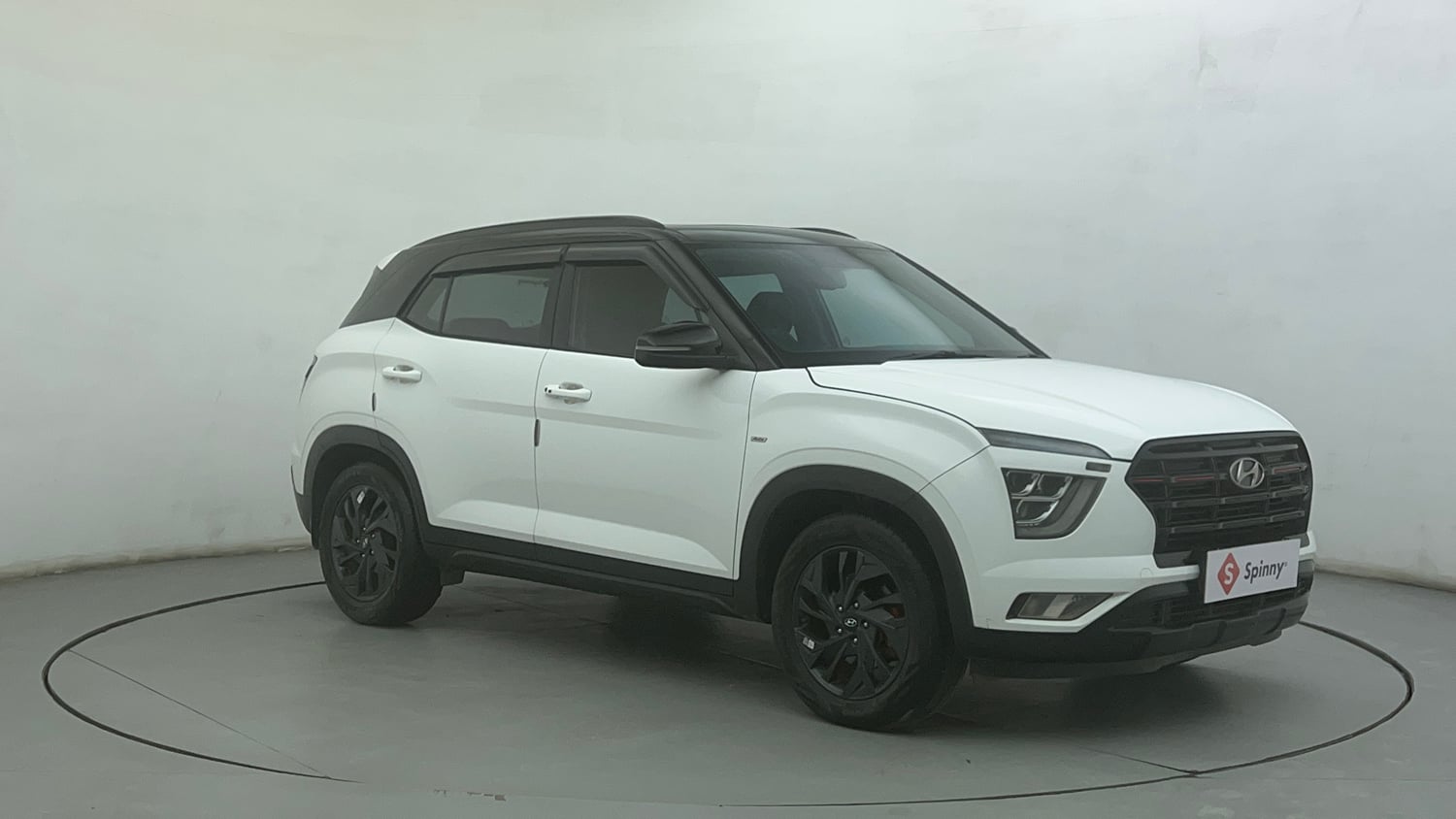 Used 2024 Hyundai Creta SX (O) 1.5 Diesel AT Knight Edition Diesel Automatic exterior RIGHT FRONT CORNER VIEW