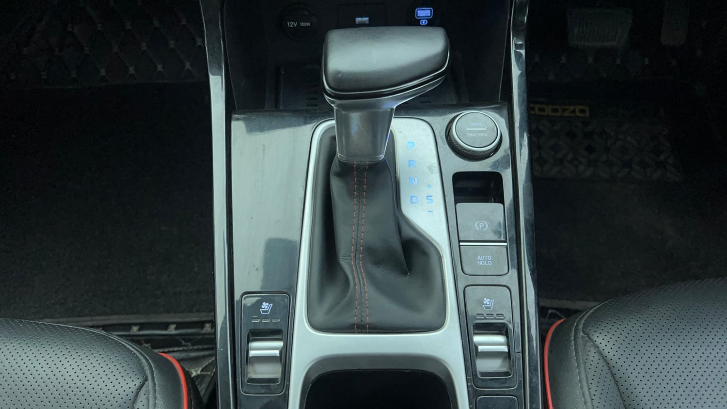 Used 2024 Hyundai Creta SX (O) 1.5 Diesel AT Knight Edition Diesel Automatic interior GEAR  KNOB VIEW
