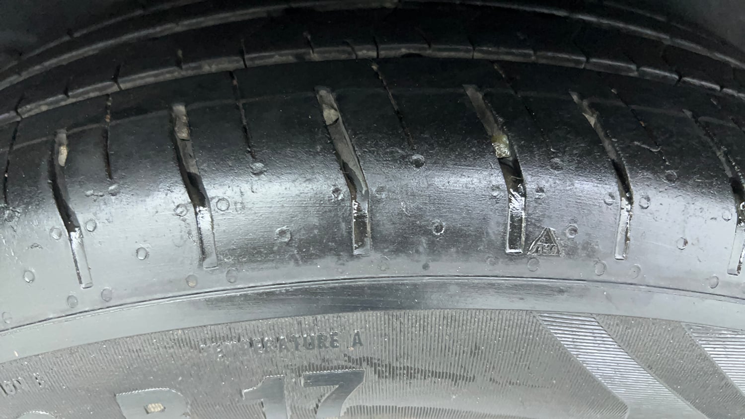 Used 2024 Hyundai Creta SX (O) 1.5 Diesel AT Knight Edition Diesel Automatic tyres RIGHT REAR TYRE TREAD VIEW