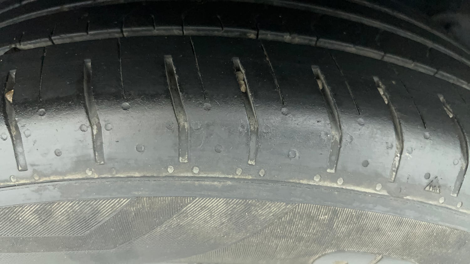 Used 2024 Hyundai Creta SX (O) 1.5 Diesel AT Knight Edition Diesel Automatic tyres LEFT REAR TYRE TREAD VIEW