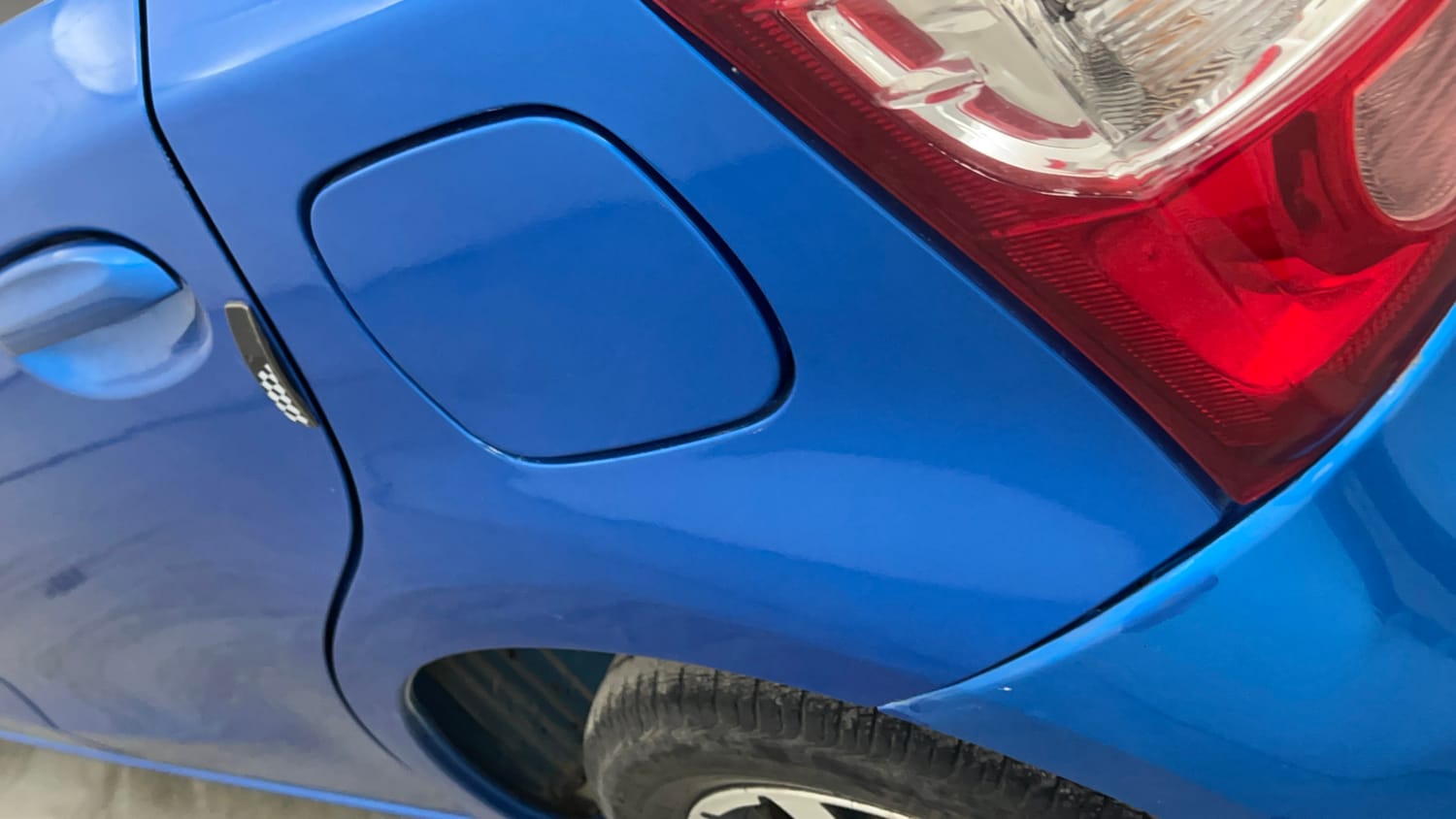 Used 2016 Toyota Etios Liva VD Diesel Manual dents MINOR DENT