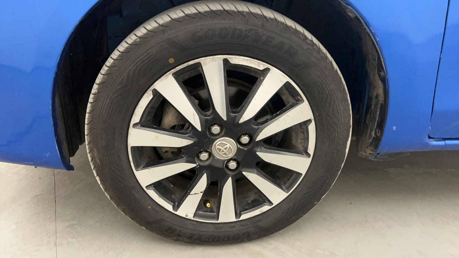 Used 2016 Toyota Etios Liva VD Diesel Manual tyres LEFT FRONT TYRE RIM VIEW