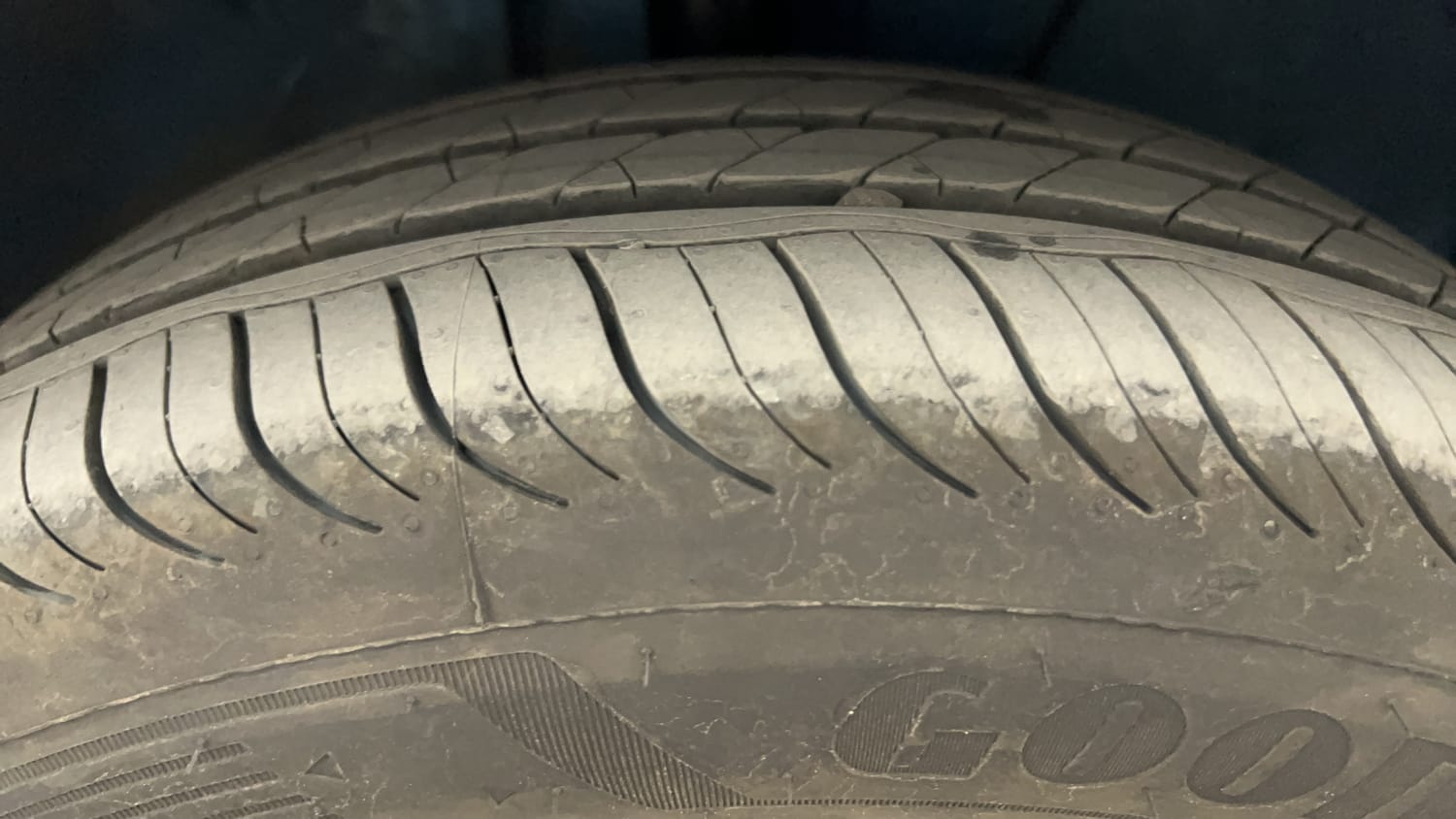 Used 2016 Toyota Etios Liva VD Diesel Manual tyres RIGHT FRONT TYRE TREAD VIEW