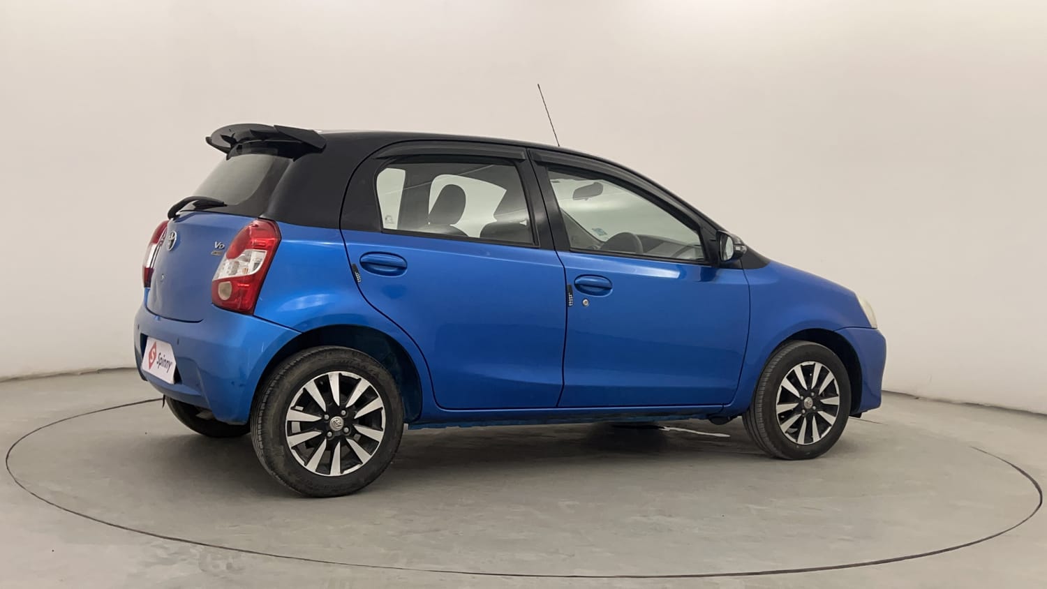 Used 2016 Toyota Etios Liva VD Diesel Manual exterior RIGHT REAR CORNER VIEW