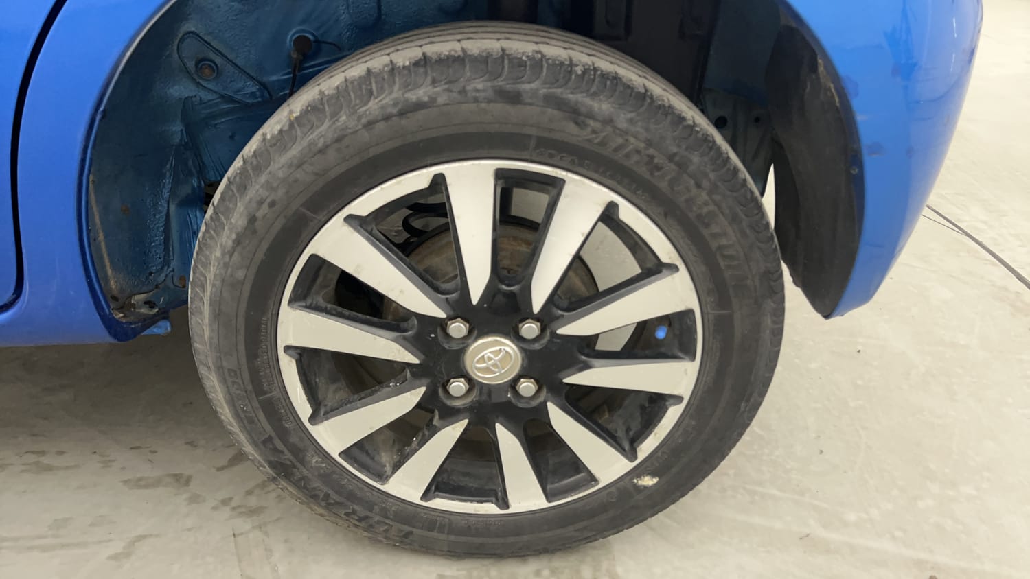 Used 2016 Toyota Etios Liva VD Diesel Manual tyres LEFT REAR TYRE RIM VIEW