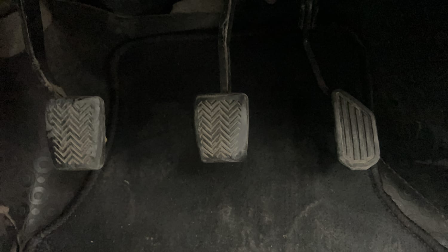 Used 2016 Toyota Etios Liva VD Diesel Manual interior PEDALS VIEW