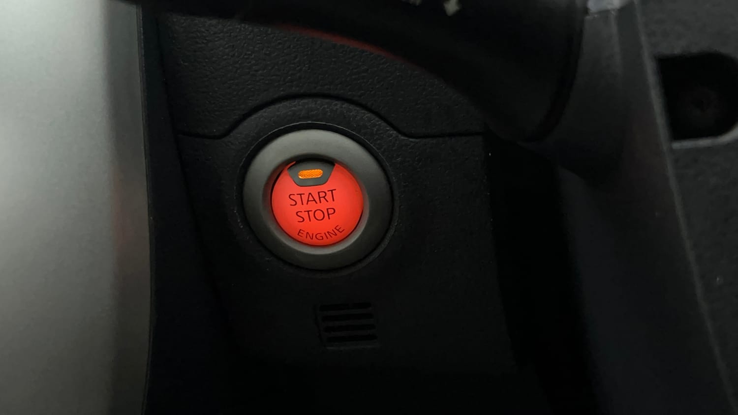 Used 2017 Nissan Sunny XV CVT Petrol Automatic top_features Keyless start