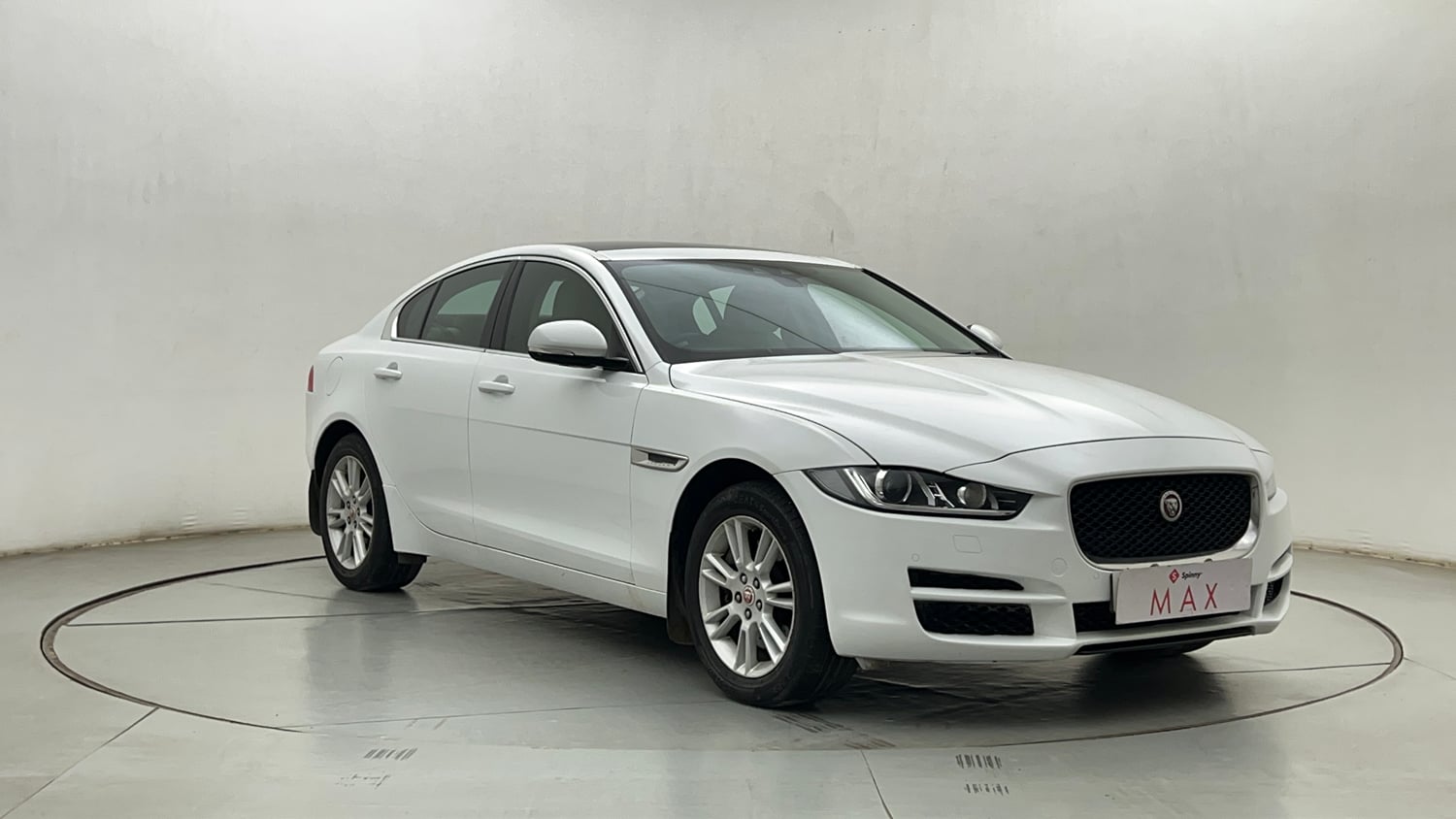 Used 2017 Jaguar XE Prestige Petrol Automatic exterior RIGHT FRONT CORNER VIEW