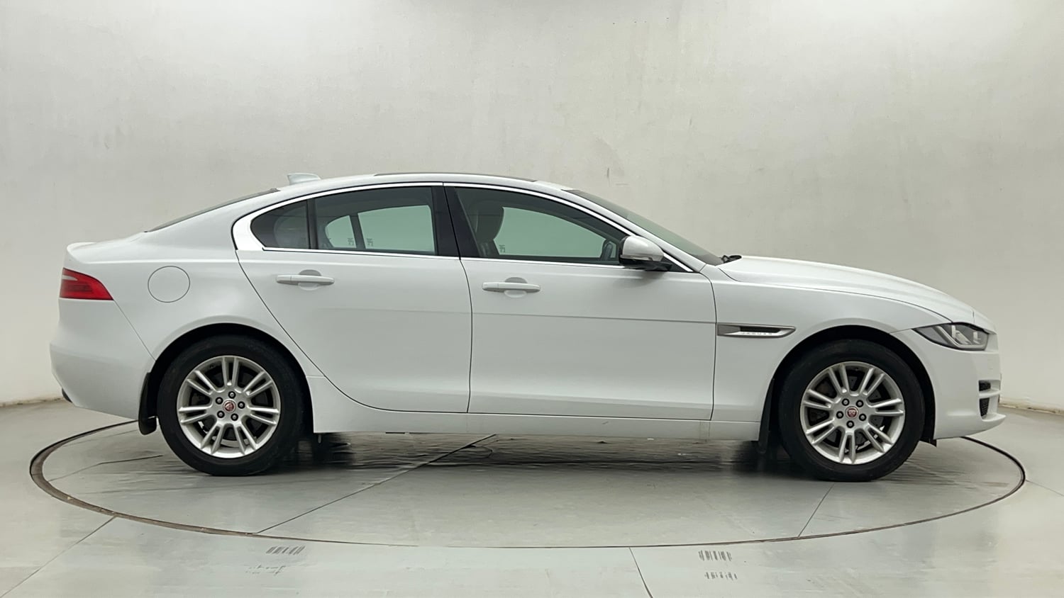 Used 2017 Jaguar XE Prestige Petrol Automatic exterior RIGHT SIDE VIEW