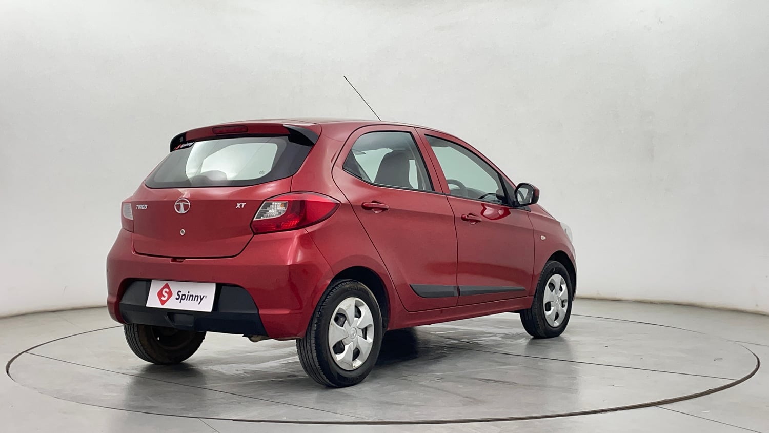 Used 2017 Tata Tiago Revotron XT Petrol Manual exterior RIGHT REAR CORNER VIEW