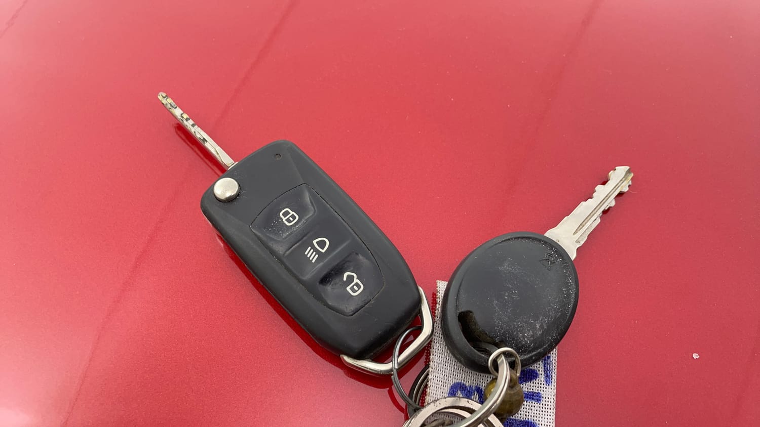 Used 2017 Tata Tiago Revotron XT Petrol Manual extra CAR KEY VIEW