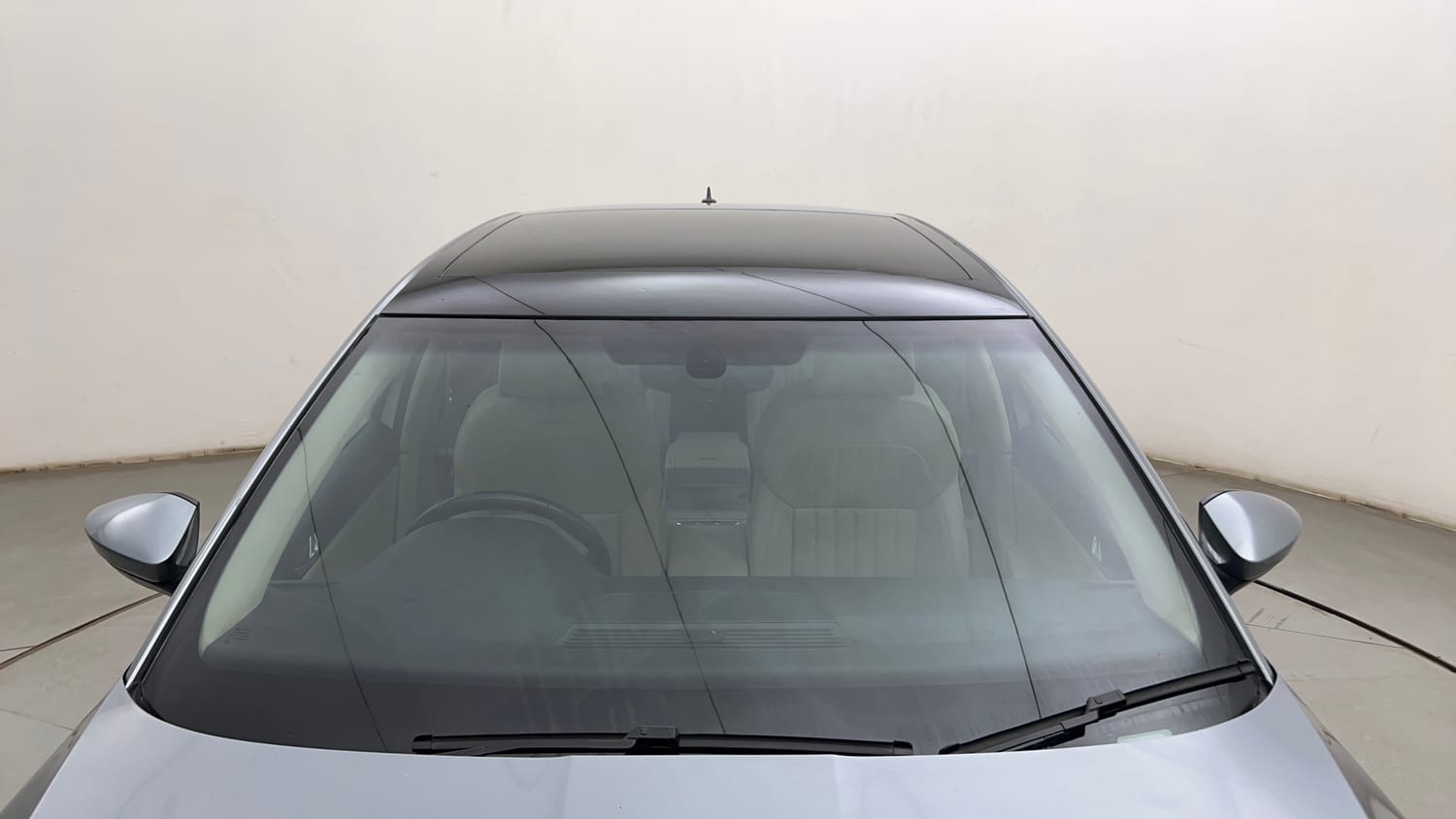 Used 2018 Skoda Superb L&K TSI AT Petrol Automatic exterior FRONT WINDSHIELD VIEW