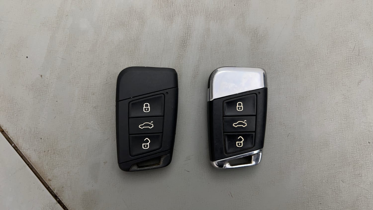 Used 2018 Skoda Superb L&K TSI AT Petrol Automatic extra CAR KEY VIEW