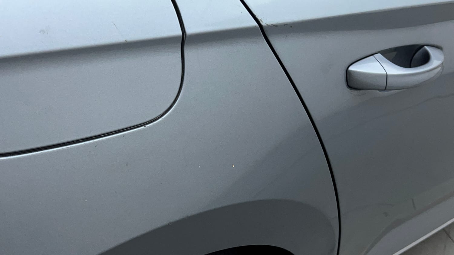 Used 2018 Skoda Superb L&K TSI AT Petrol Automatic dents MINOR SCRATCH