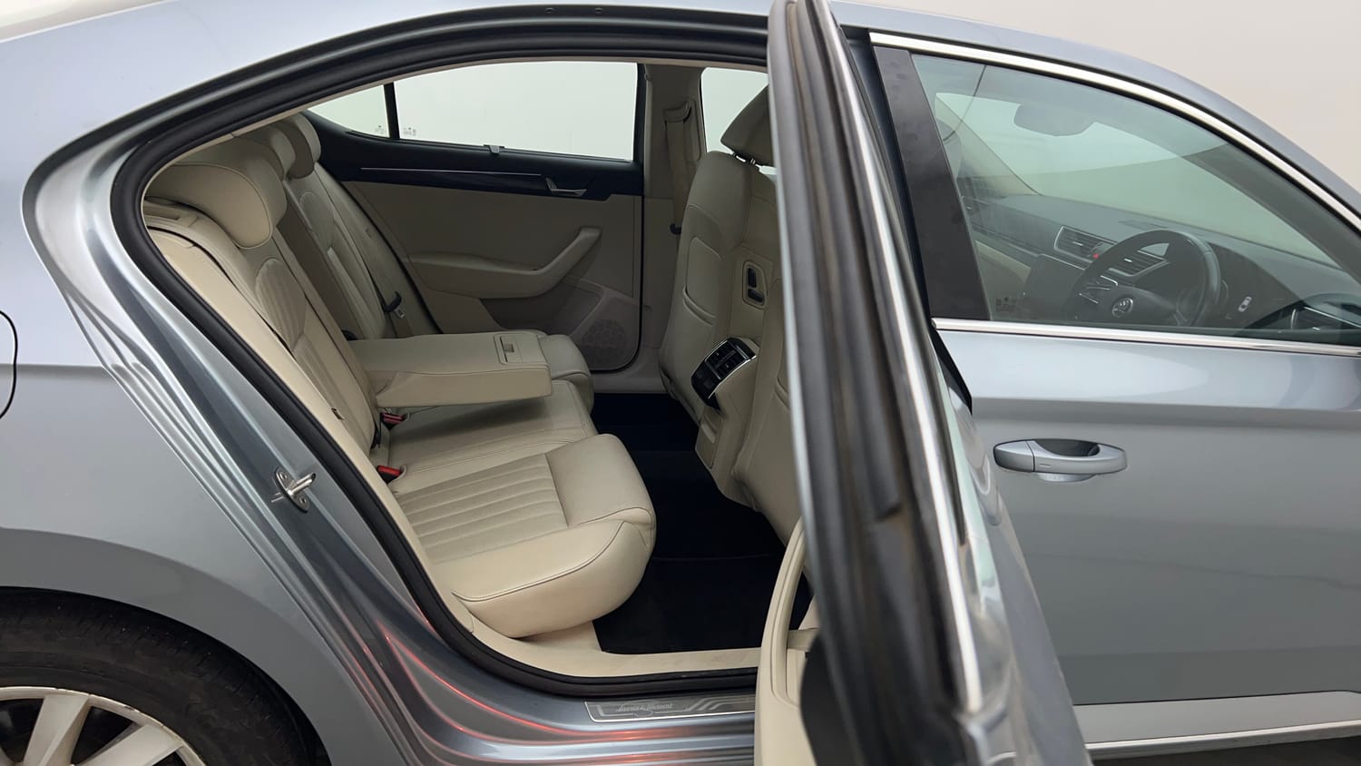 Used 2018 Skoda Superb L&K TSI AT Petrol Automatic interior RIGHT SIDE REAR DOOR CABIN VIEW