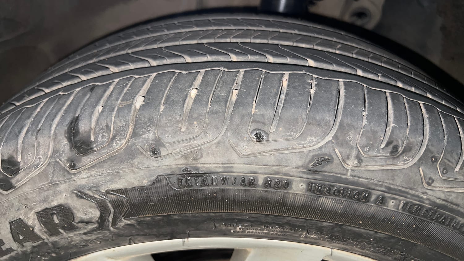 Used 2018 Skoda Superb L&K TSI AT Petrol Automatic tyres LEFT FRONT TYRE TREAD VIEW