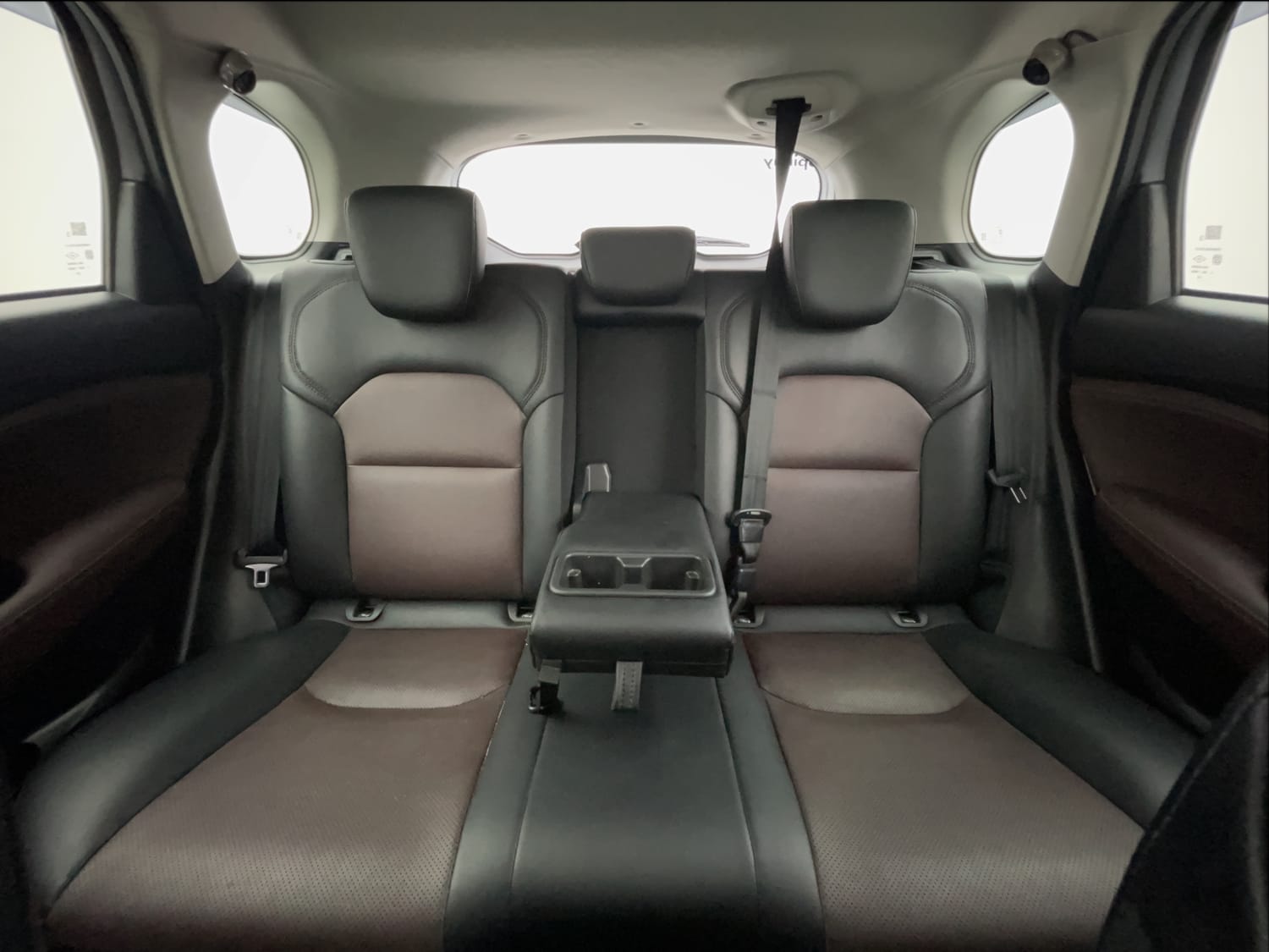 Used 2023 Maruti Suzuki Grand Vitara Alpha Smart Hybrid AllGrip Petrol Manual interior REAR SEAT CONDITION VIEW