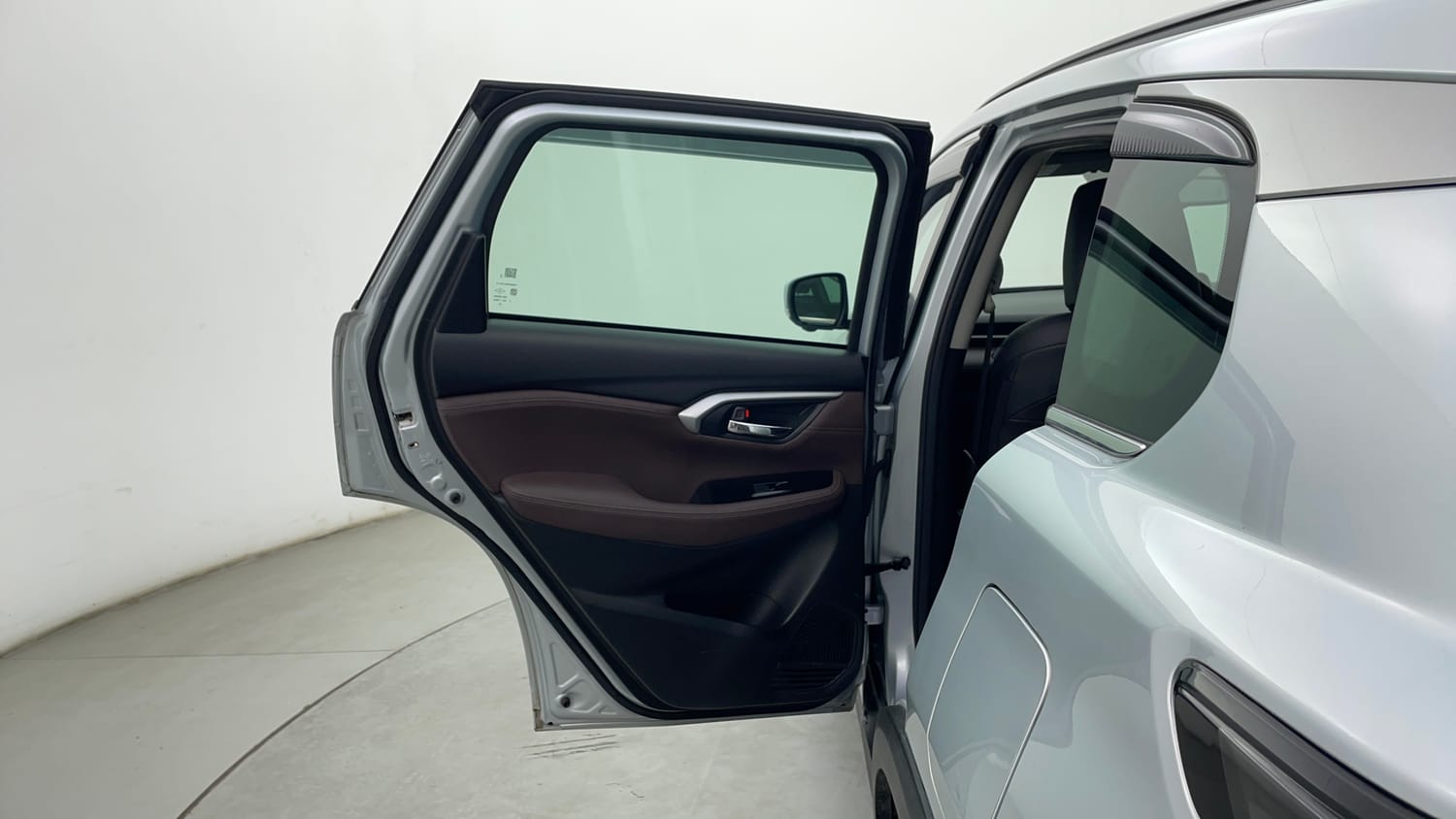 Used 2023 Maruti Suzuki Grand Vitara Alpha Smart Hybrid AllGrip Petrol Manual interior LEFT REAR DOOR OPEN VIEW