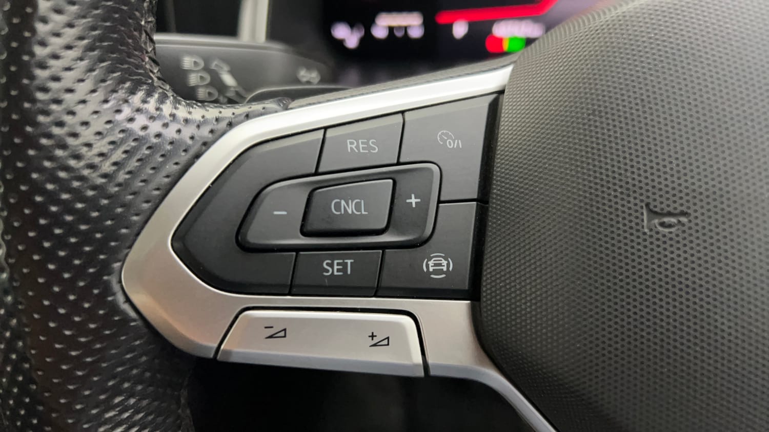 Used 2022 Volkswagen Virtus GT Plus 1.5 TSI EVO DSG Petrol Automatic top_features Cruise control