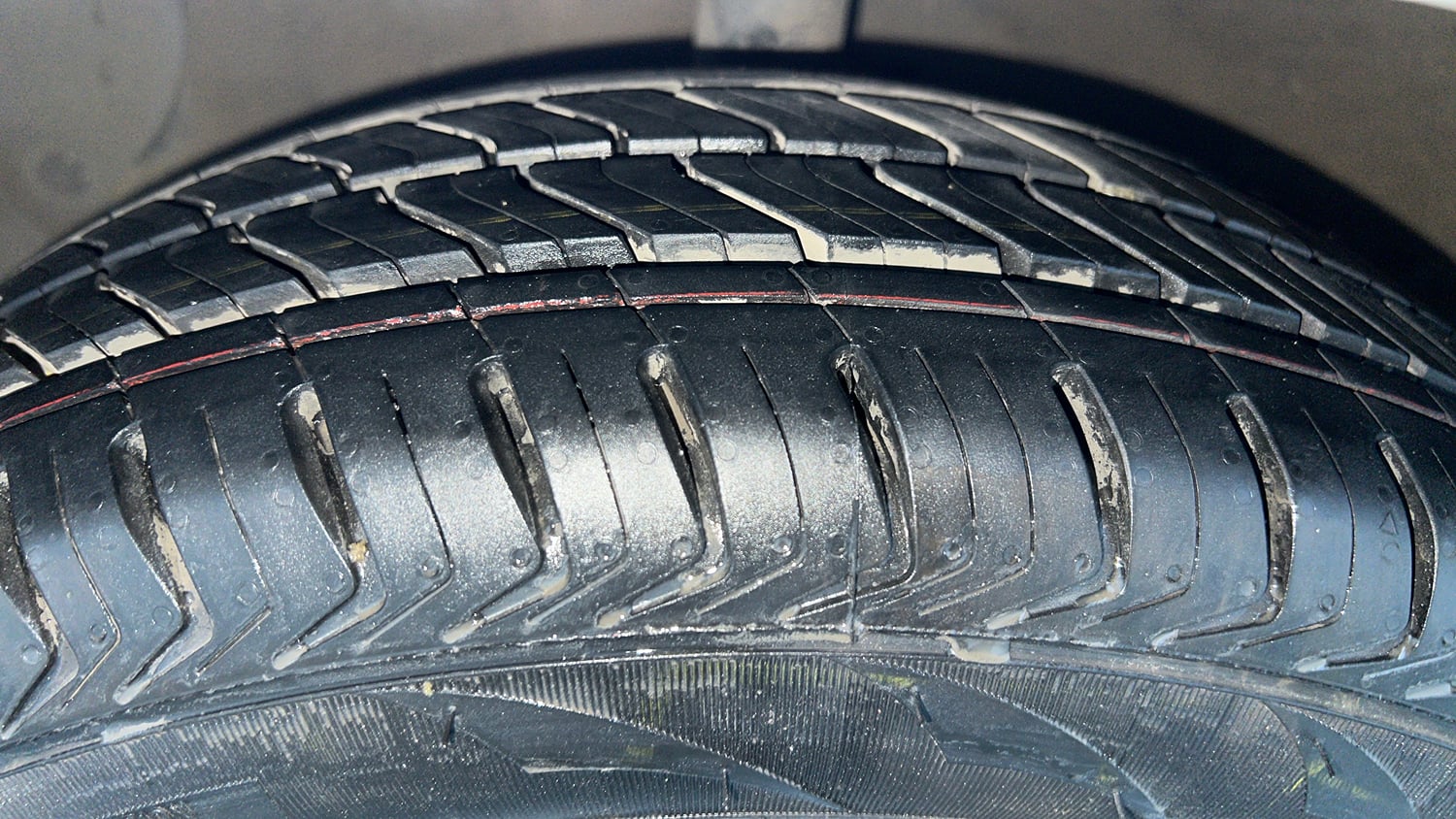 Used 2015 Hyundai Grand i10 Sportz 1.2 Kappa VTVT Petrol Manual tyres LEFT FRONT TYRE TREAD VIEW