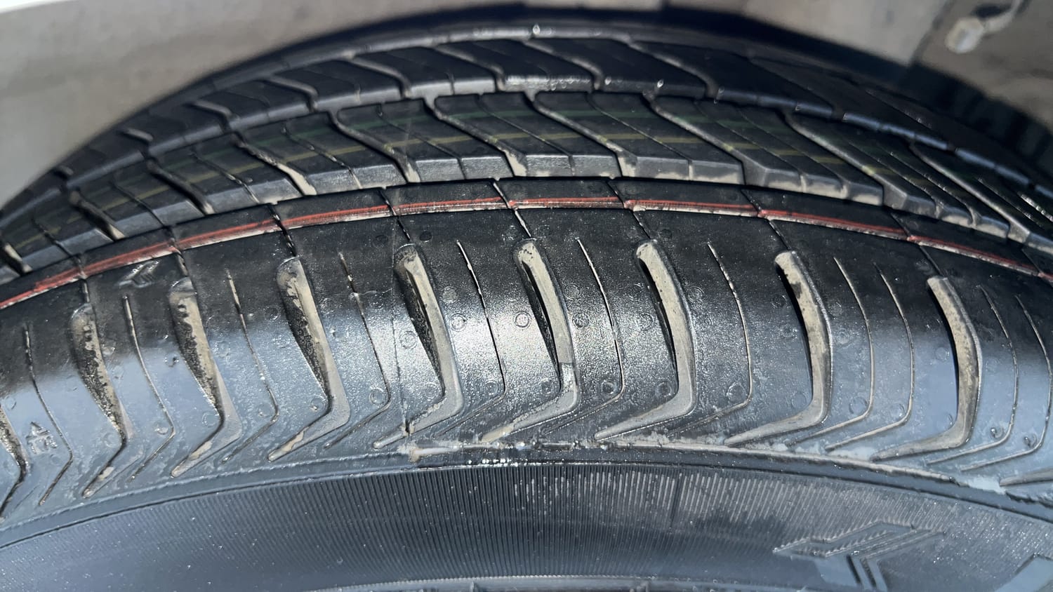 Used 2015 Hyundai Grand i10 Sportz 1.2 Kappa VTVT Petrol Manual tyres LEFT REAR TYRE TREAD VIEW