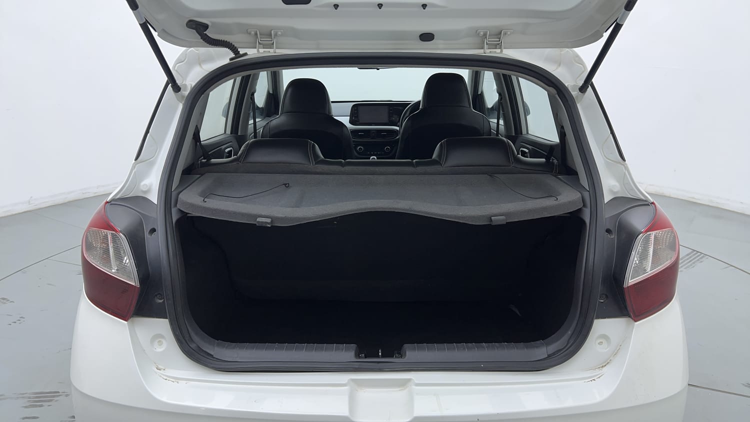 Used 2021 Hyundai Grand i10 Nios Sportz U2 1.2 CRDi Diesel Manual interior DICKY INSIDE VIEW