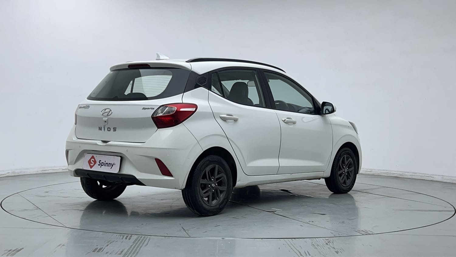 Used 2021 Hyundai Grand i10 Nios Sportz U2 1.2 CRDi Diesel Manual exterior RIGHT REAR CORNER VIEW